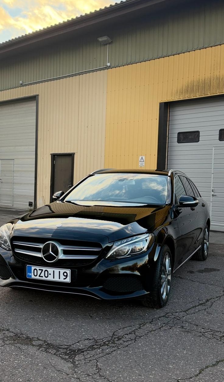 Interior car cleaning